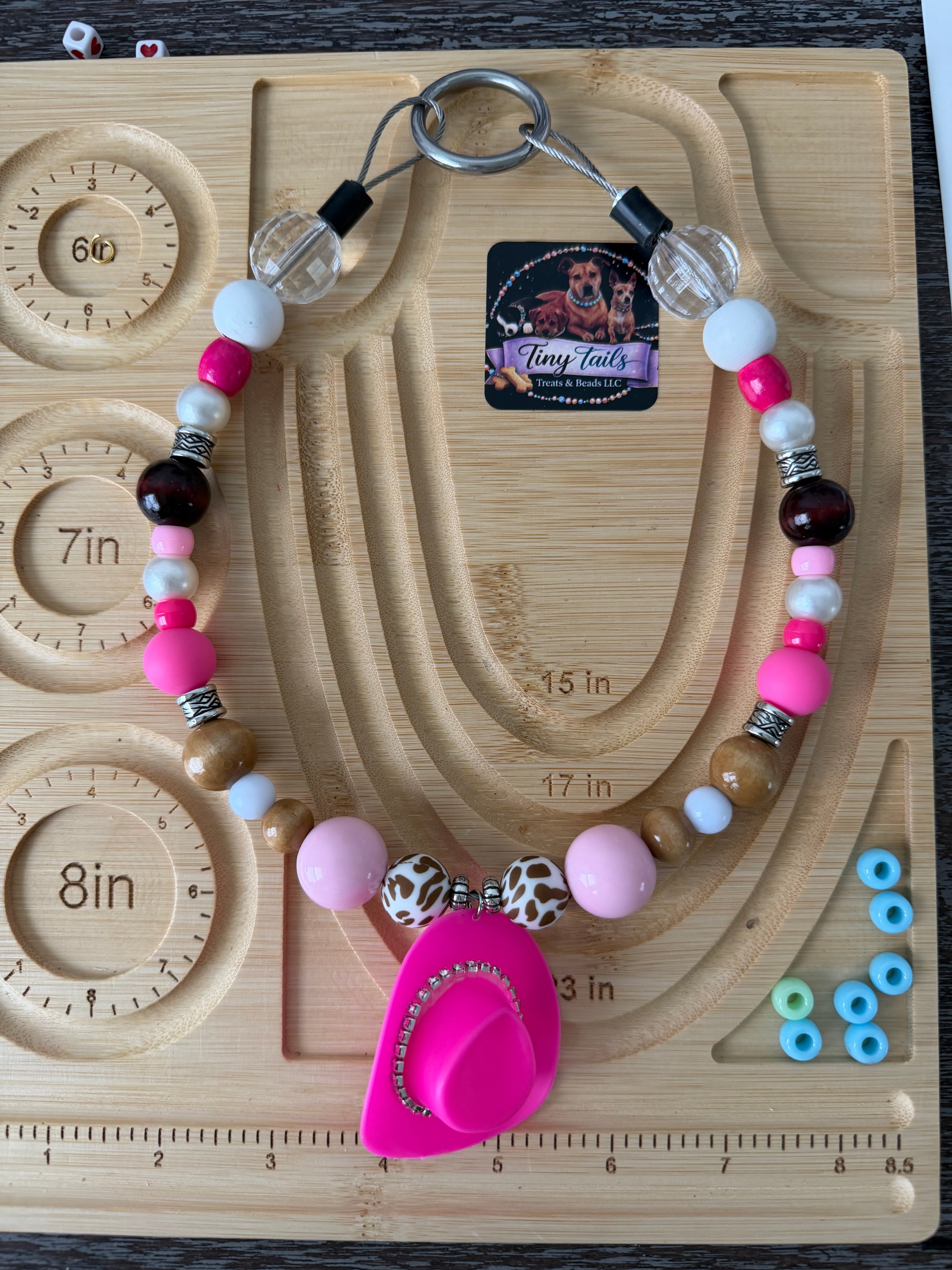 Dog beaded collar